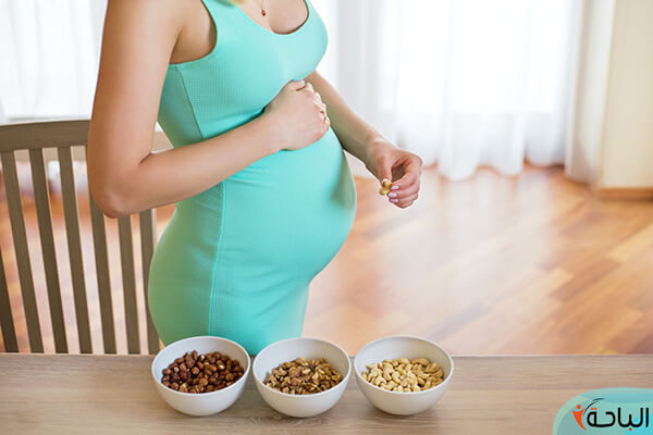 غذاء الحامل في الشهر الرابع وأهم ما يجب أن يتضمنه من عناصر غذائية